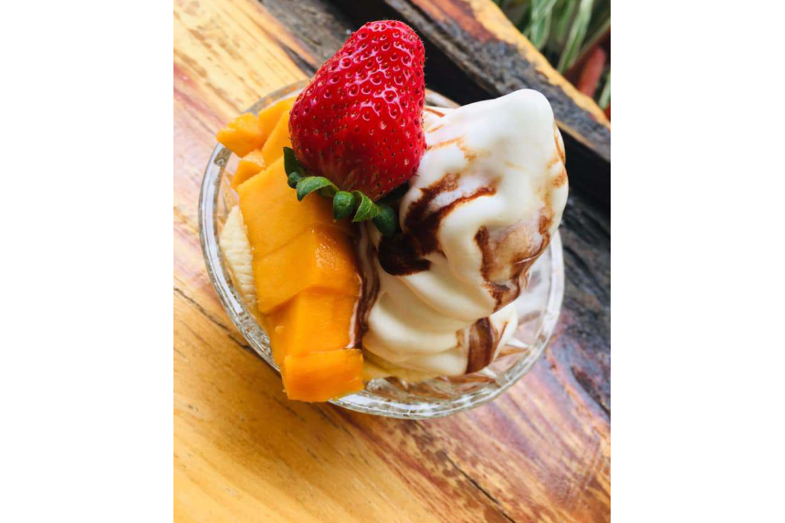 Yogurt Xoài Dâu