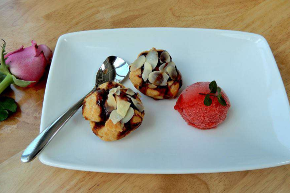 Éclair With Strawberry Fennel Sorbet