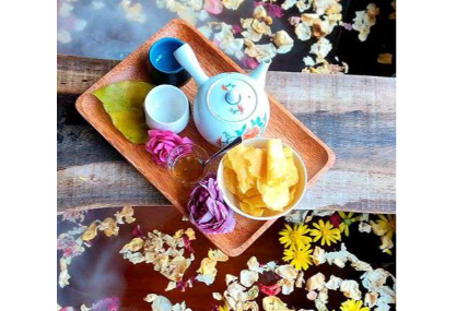 Trà Và Bánh Ngọt