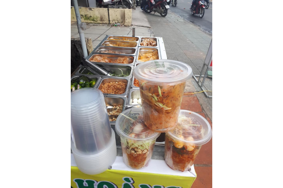 Bánh Tráng Trộn (Bánh Tráng Tôm, Xoài, Bò, Trứng Cút)