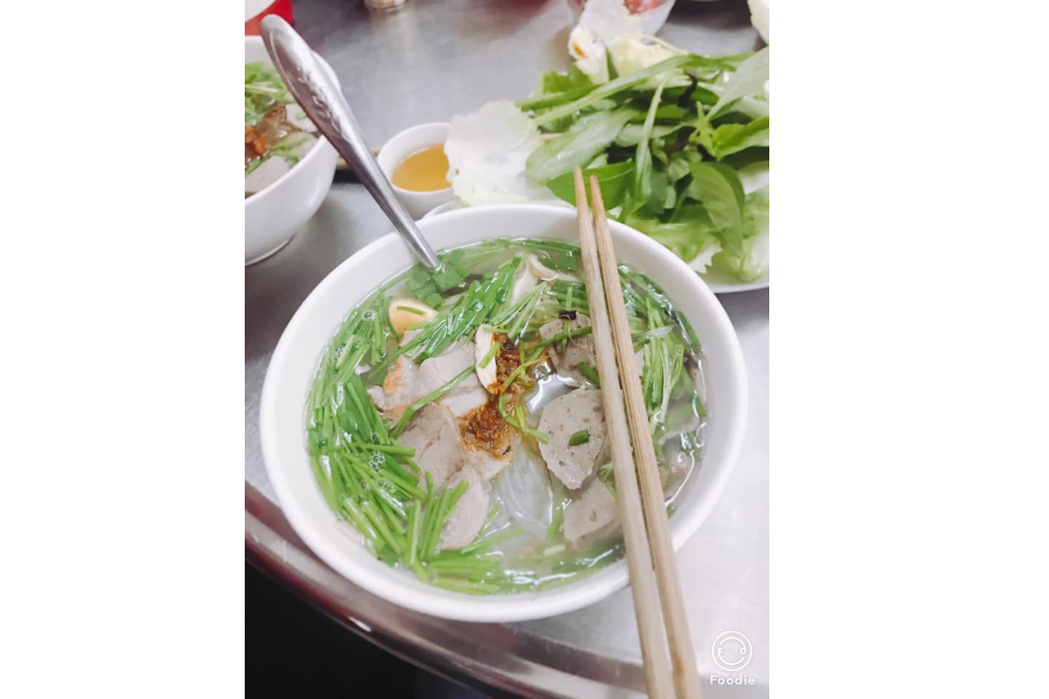 Hủ Tiếu Chả Và Gà