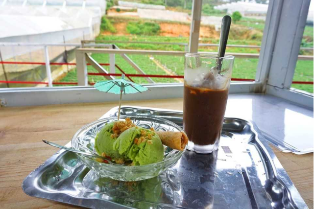 Lẩu gà Vinh Sang