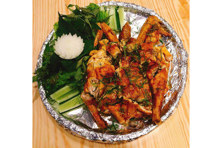 Gà Nướng Lá Chanh