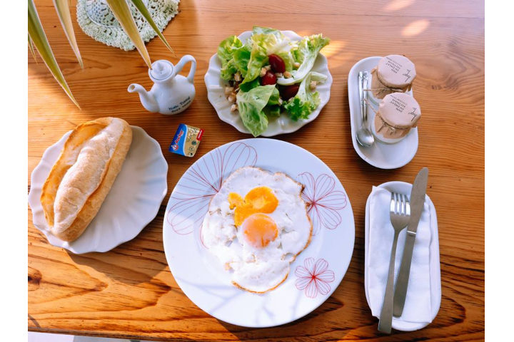 Bánh Mì Ốp La