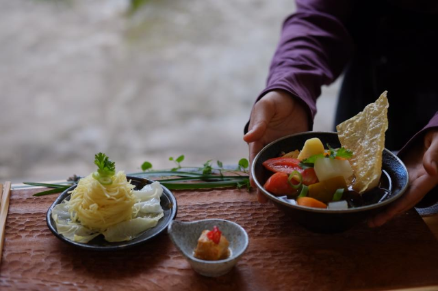 Mì Gà Tiêu Xanh