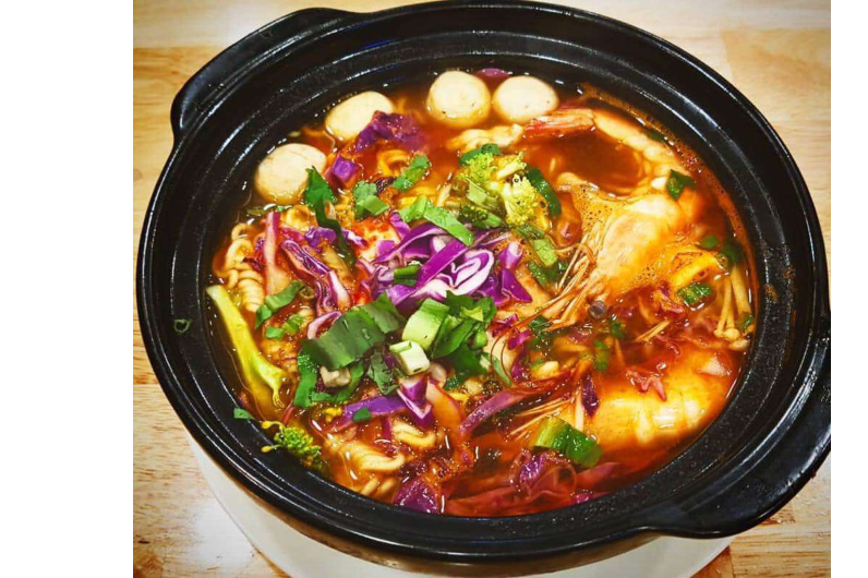 Mì Cay Hải Sản