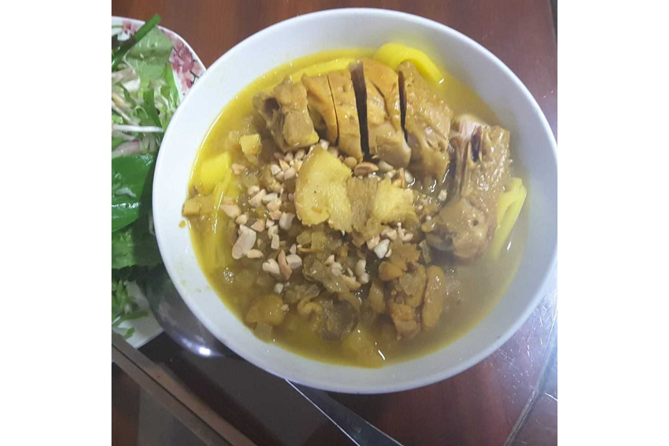 Mì Quảng Đùi Gà
