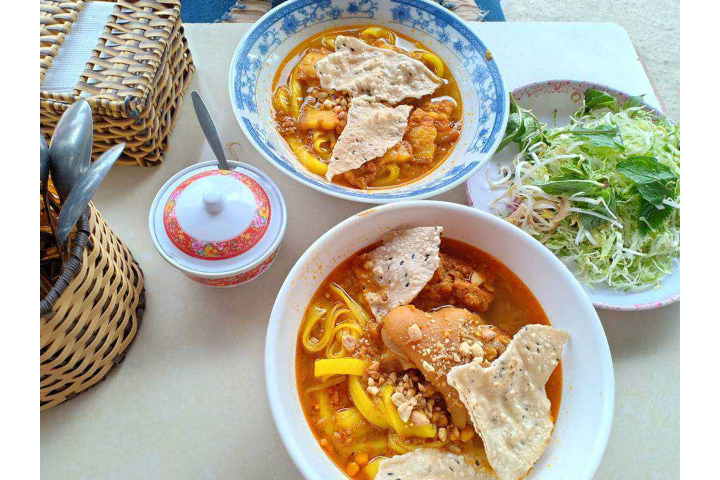 Mì Quảng Giò Heo