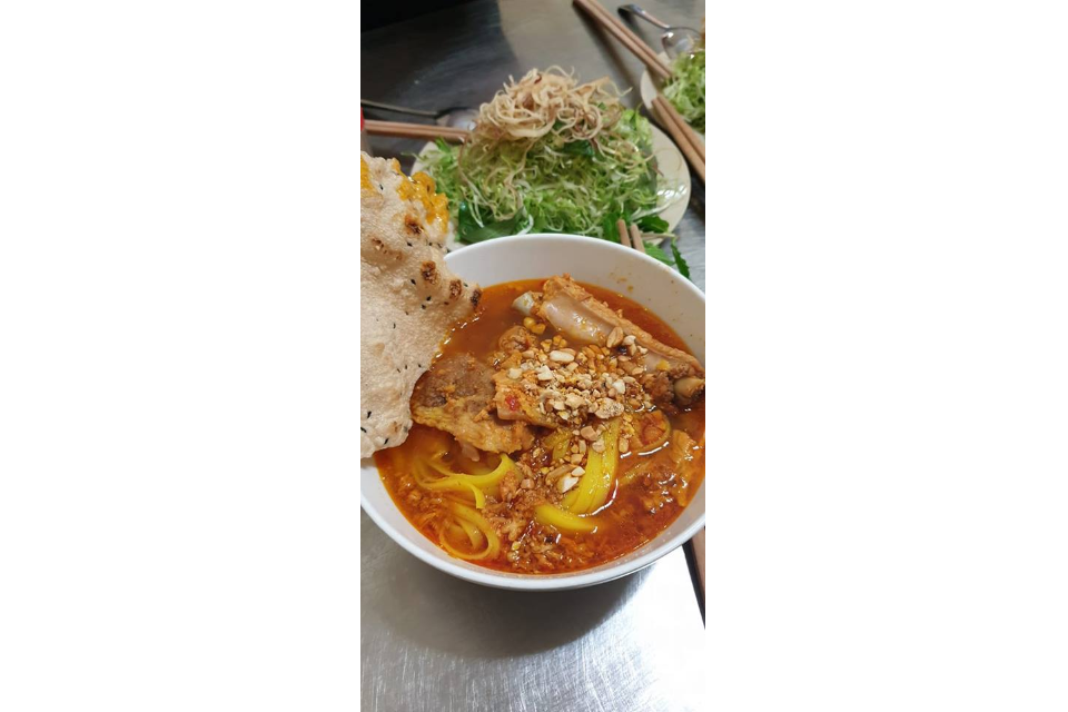 Mì Quảng Sườn