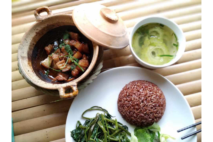 Thực Đơn 2 ( Thịt Kho Tộ, Canh Khổ Qua)