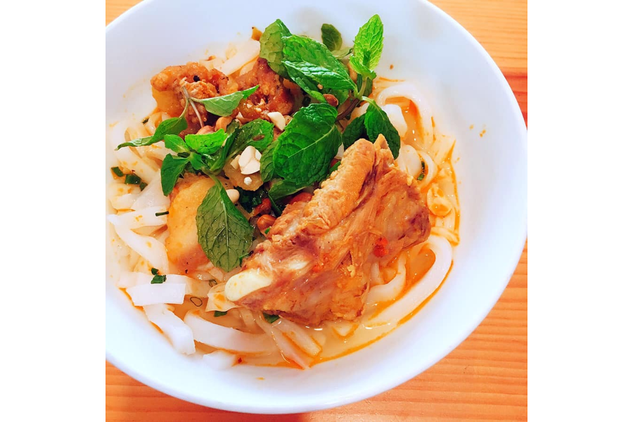 Mì Quảng Sườn Non