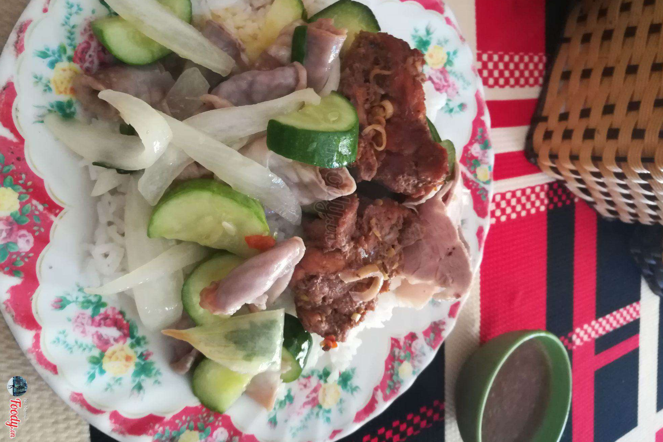 Cơm Lòng Xào, Gà Kho