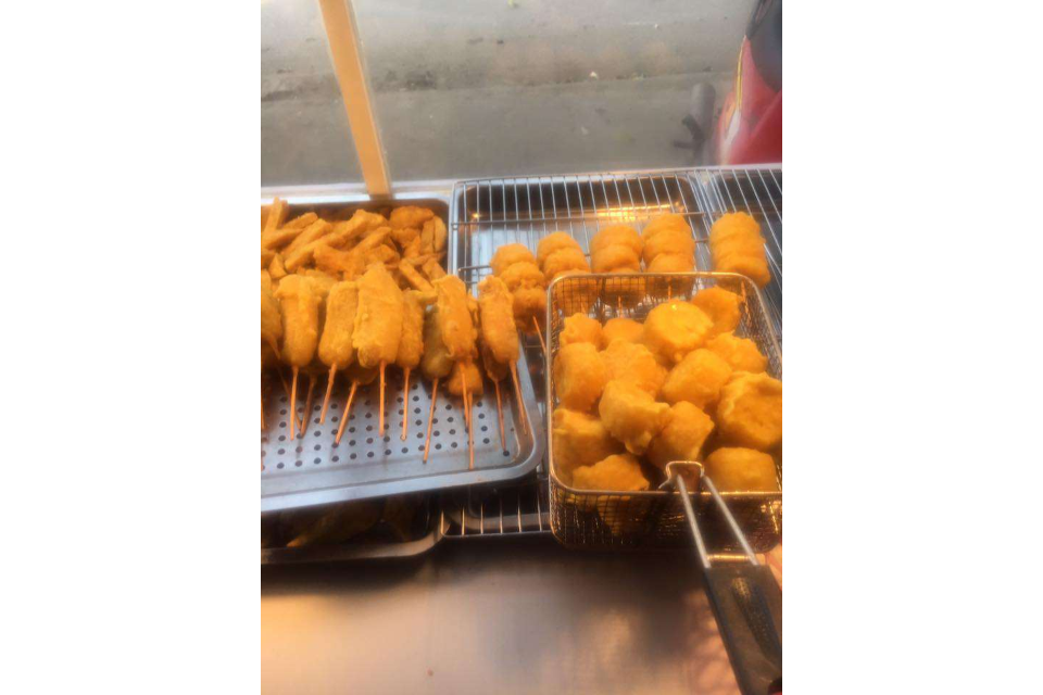 Xúc Xích Phô Mai, Băp Chiên, Chuối Chiên