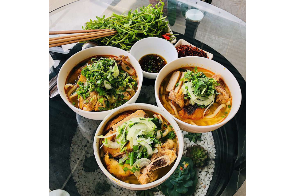 Bún Bò Giò Heo