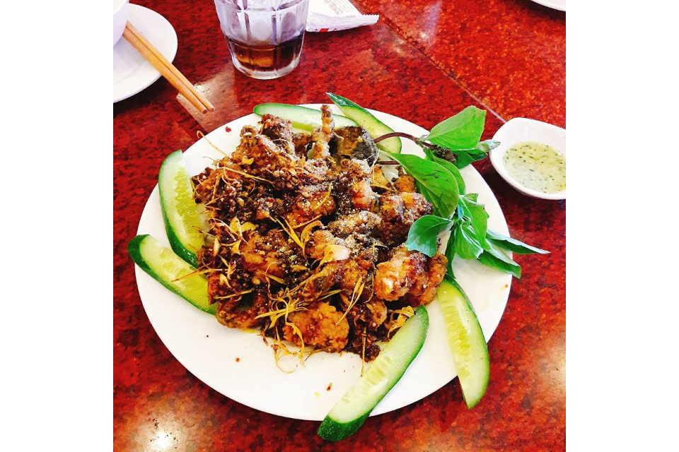 Ếch Rang Muối
