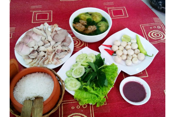 Phần Cơm ( Thịt Và Lòng Luộc, Rau, Canh)