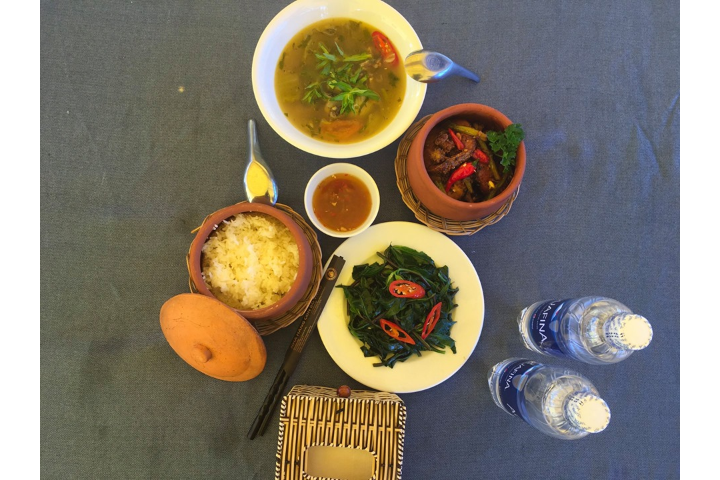 Phần Cơm ( Cá Kho tộ, Canh Chua, Rau)