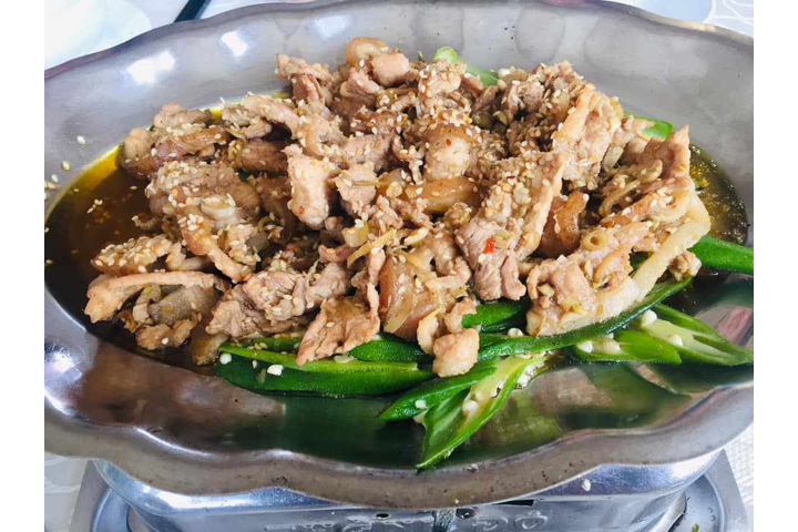 Thịt Heo Rừng Xào Lăn