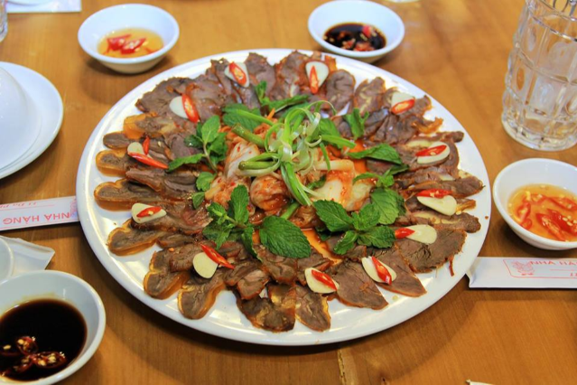 Bắp Bò Xông Khói Cuộn Kim Chi