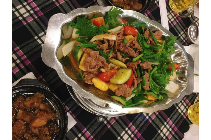 Bò Xào Chua Ngọt