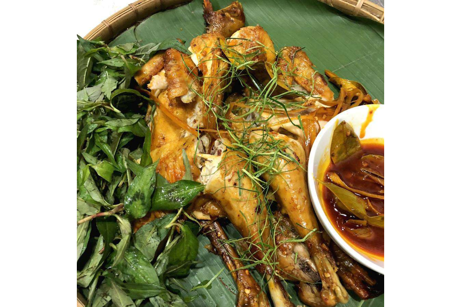 Gà Nướng Lá Chanh