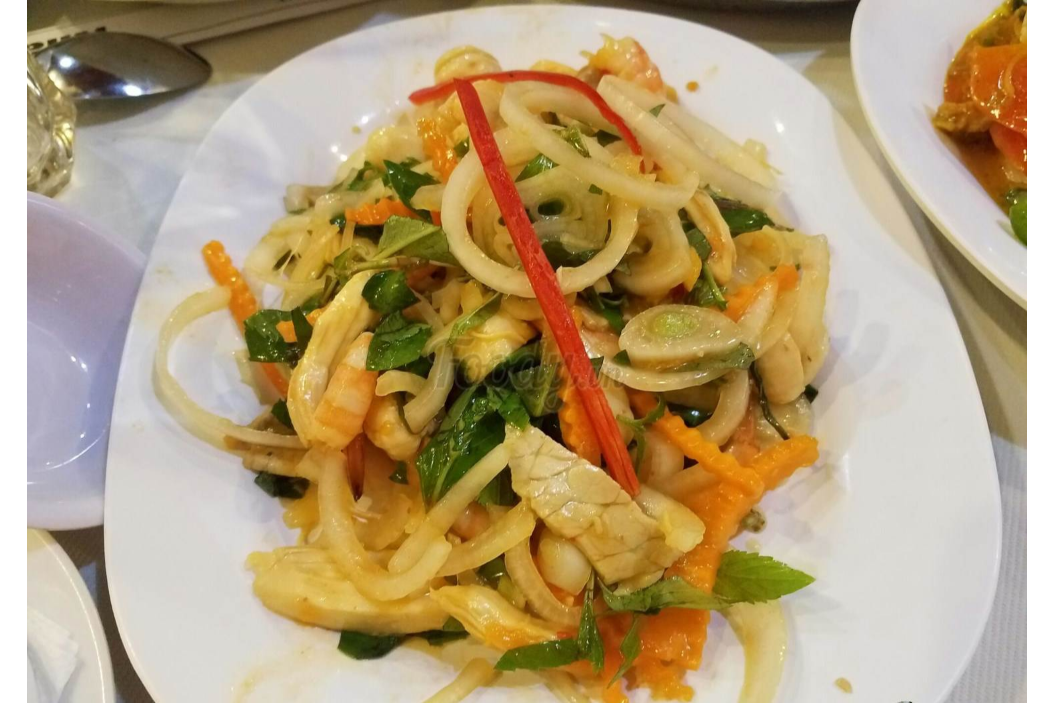 Gỏi Hải Sản