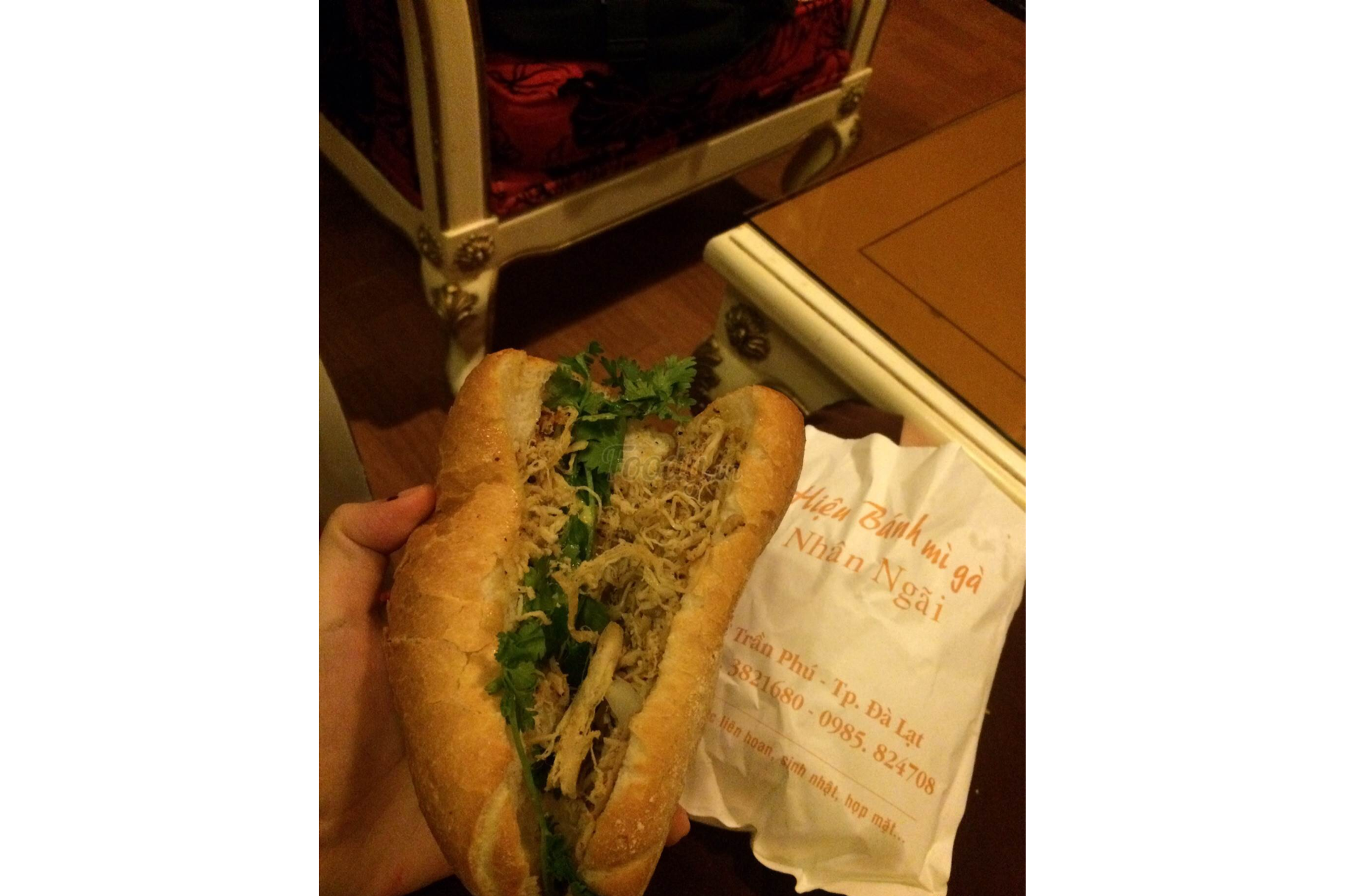 Bánh Mì Gà Giò Chả