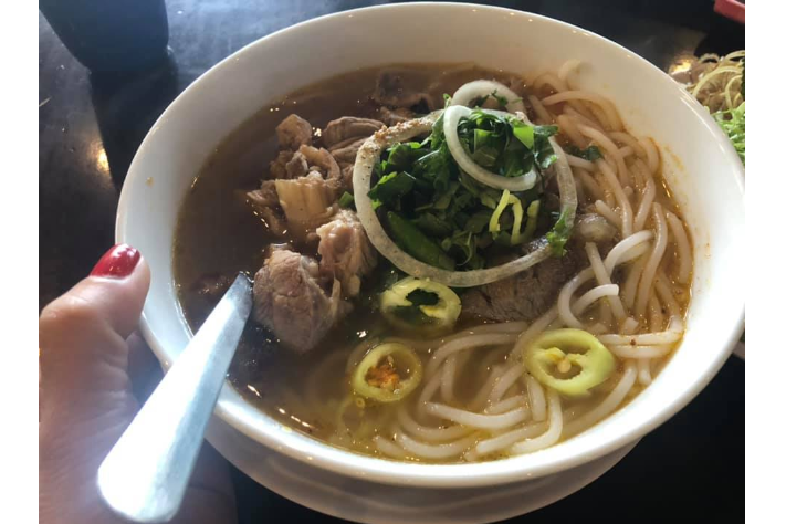 Bún Bò Giò Heo