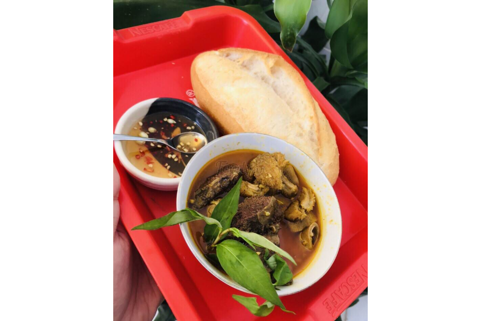 Bánh Mì Phá Lấu Thập Cẩm