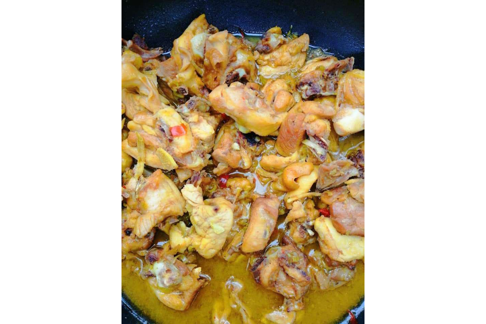 Gà Kho Sả Ớt