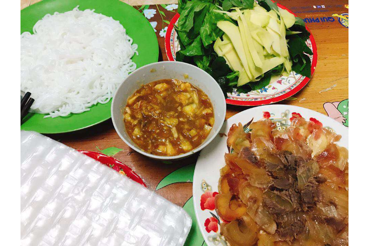 Gân Bò, Bún
