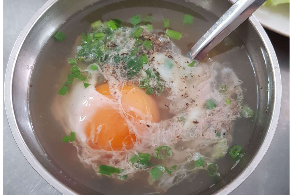 Chén Trứng