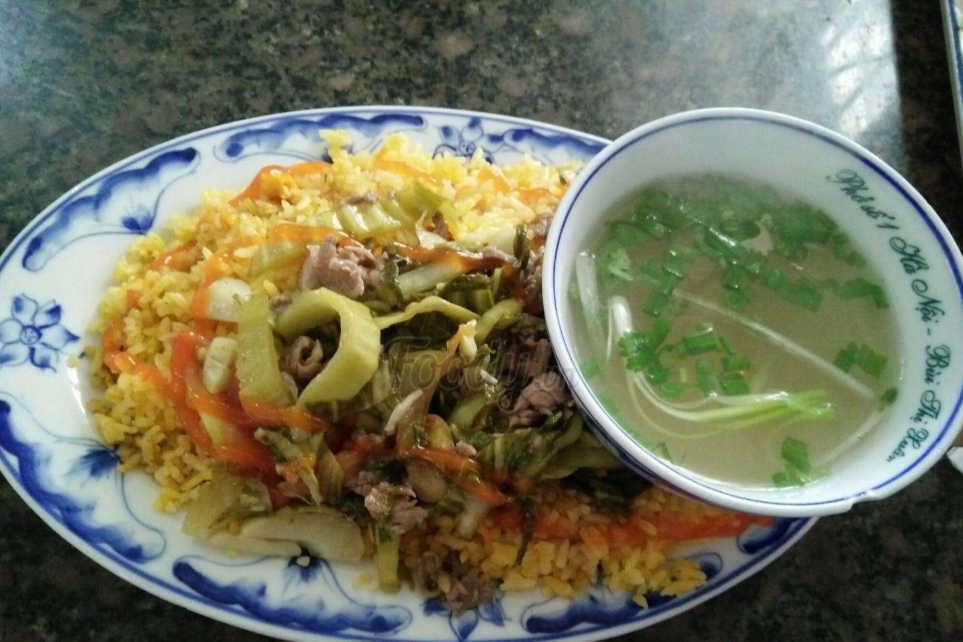Cơm Chiên Bò Xào Dưa Cải