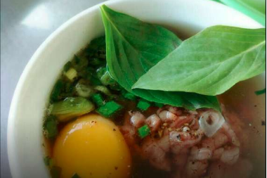 Chén Trứng