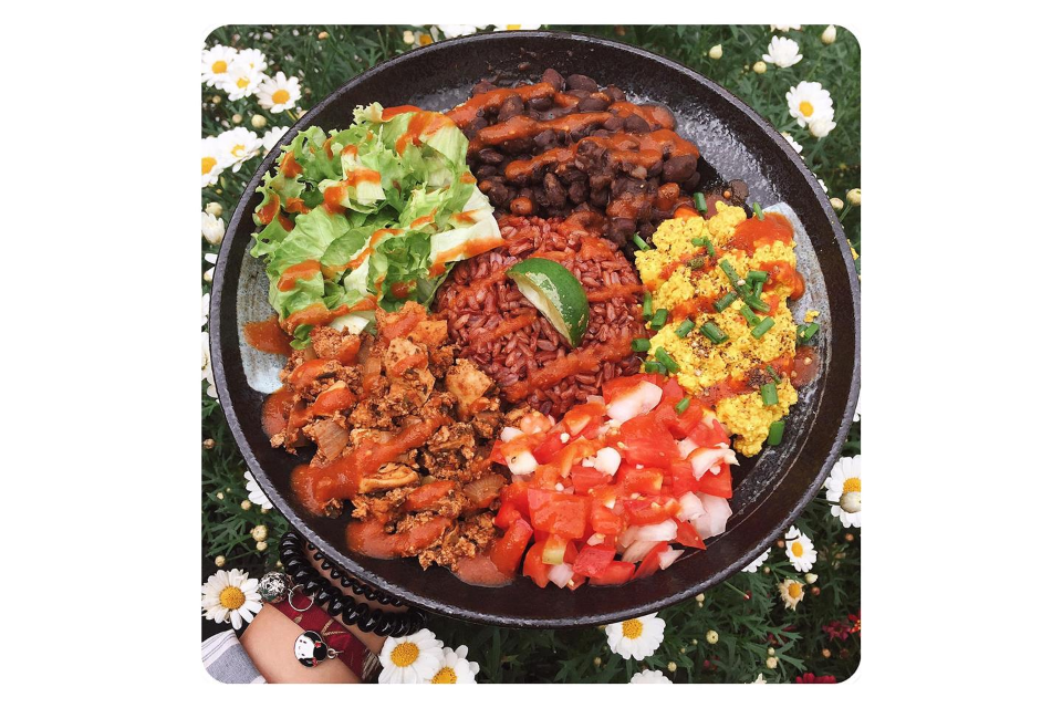 Soyrizo (Đậu đen, Rau, Cơm Gạo Lứt, Trứng Chay, Đậu hũ)