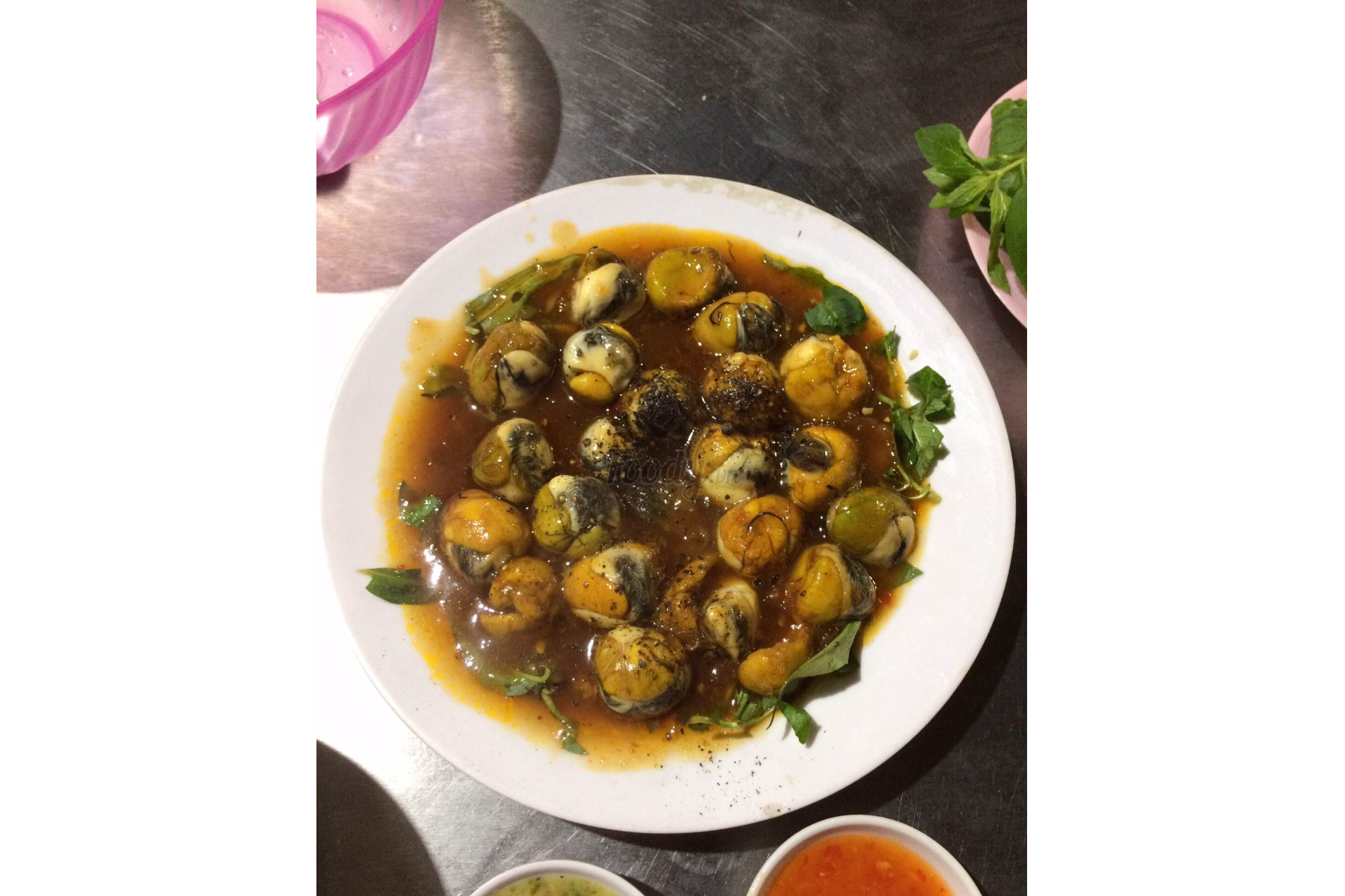 Trứng Cút Lộn Rang Me