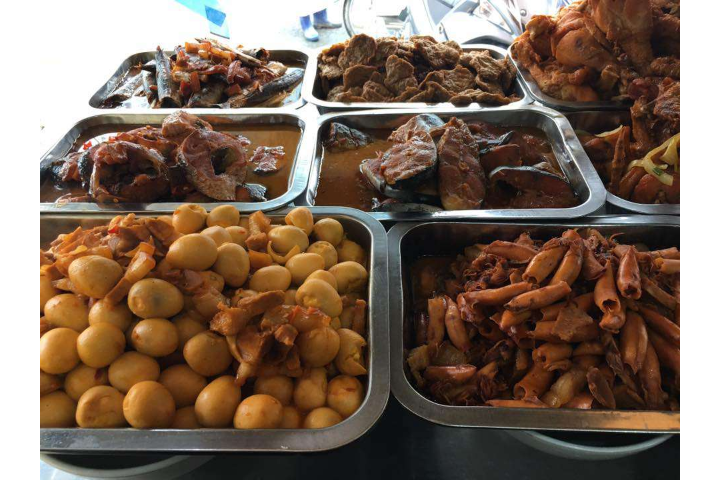 Thịt Kho Trứng, Mực Kho, Cá Kho