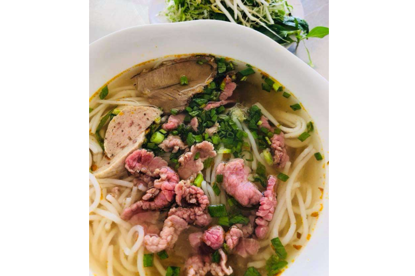 Bún Bò Tái