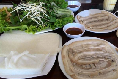 Thịt Heo Cuốn Bánh Tráng