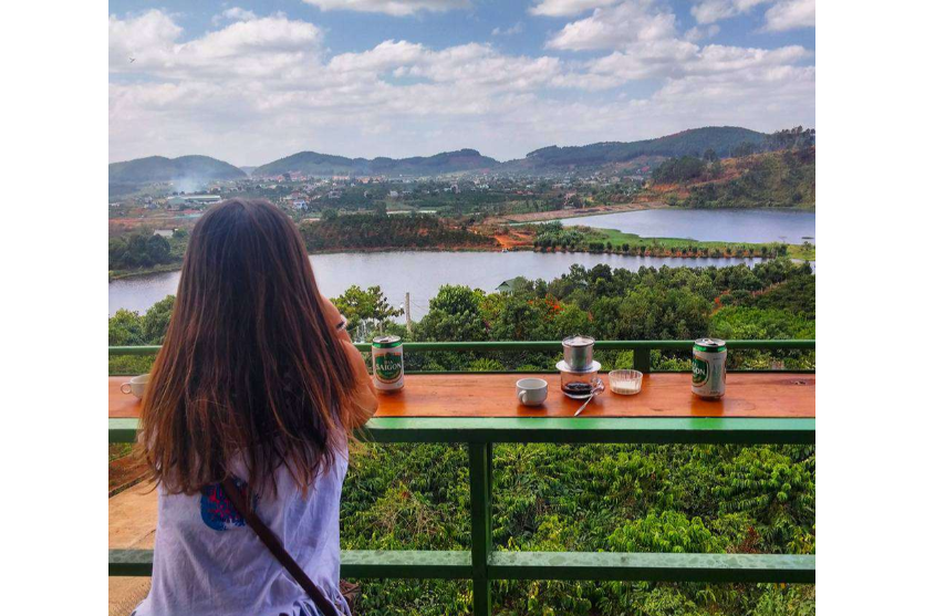 Cà Phê Đen, Bia Sài Gòn
