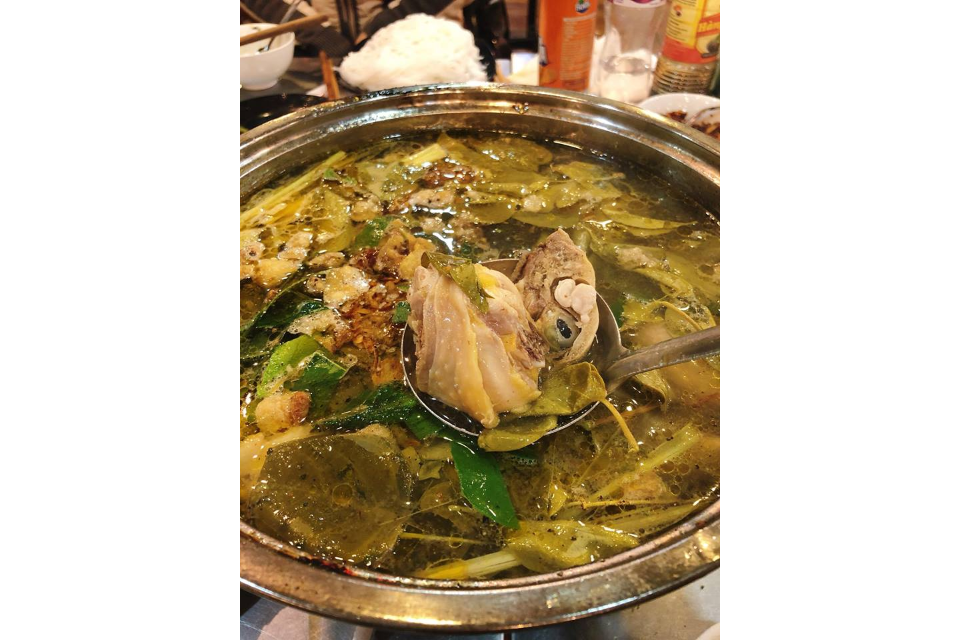 Lẩu Gà Lá Giang