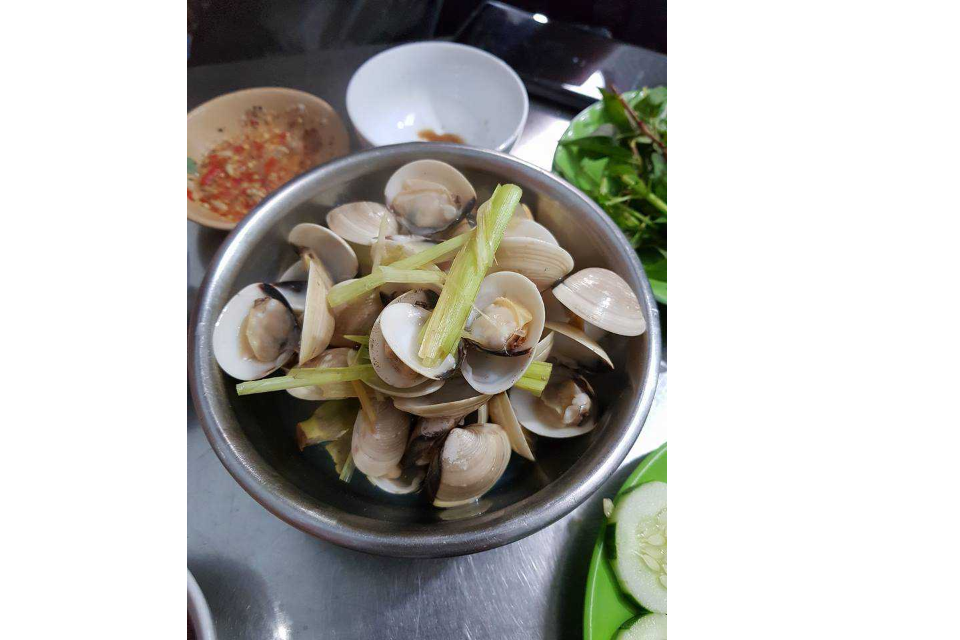 Nghêu Hấp Sả