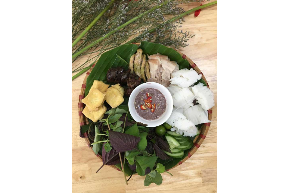 Phần Bún Đậu Mắm Tôm