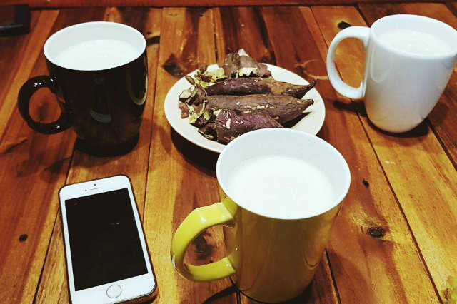 Sữa Tươi Nóng, Khoai Lang
