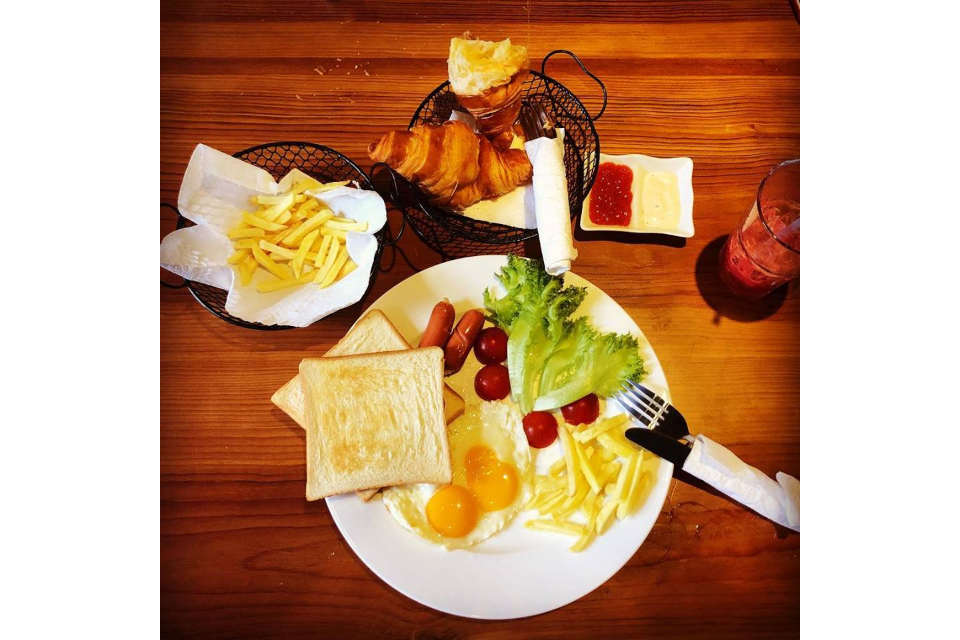 Bánh Mì Ốp La 