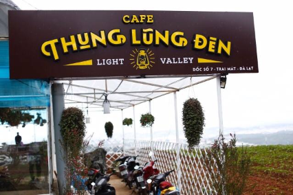 Thung Lũng Đèn Cafe