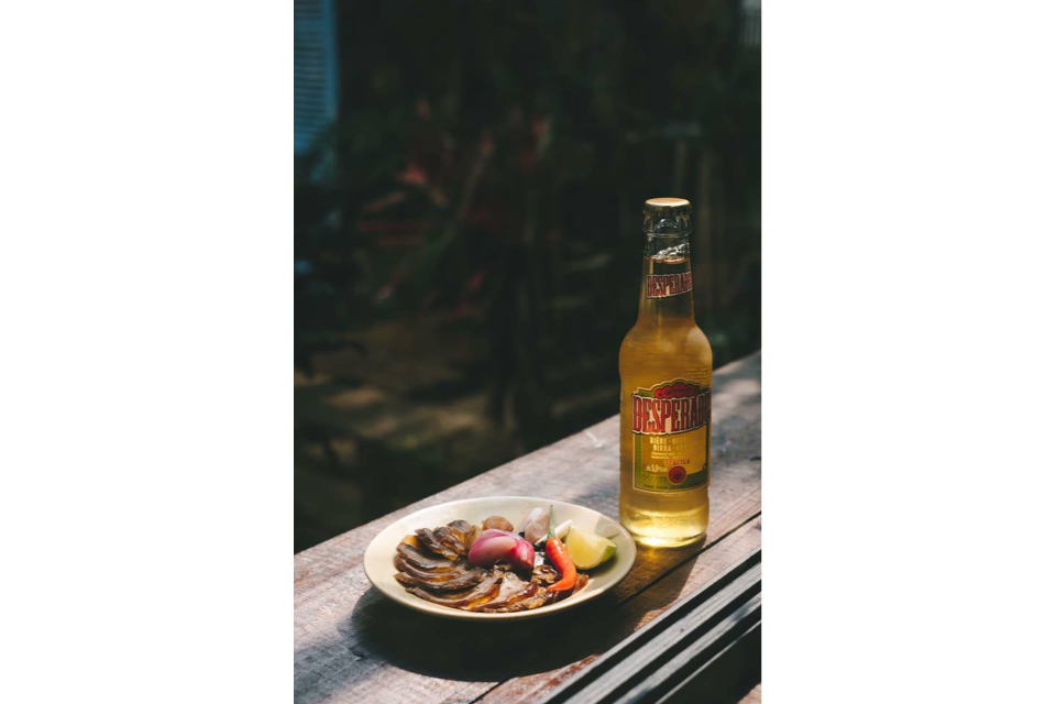 Bia Desperados Và Bò Xông Khói