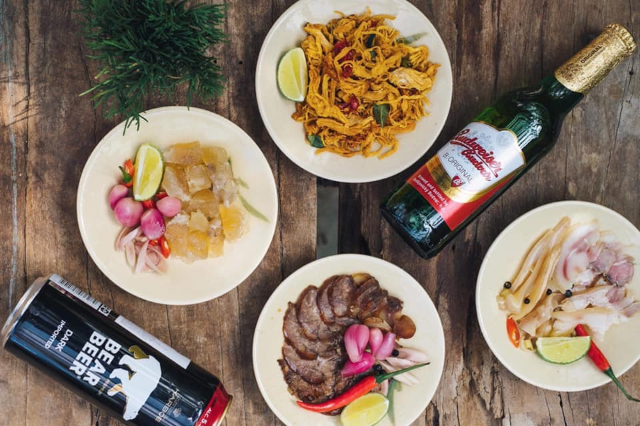Bia Budweiser, Bia Bear, Cá Khô, Gà Khô, Bò Xông Khói, Gỏi Tai Heo