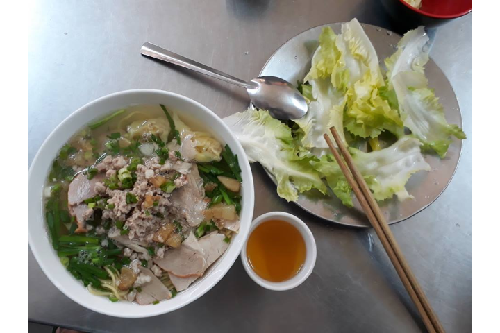 Hủ Tiếu Và Hoành Thánh