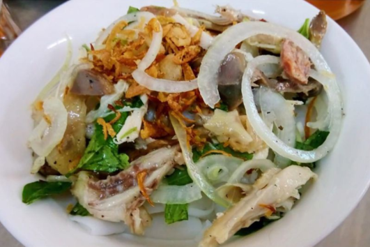 Bánh Ướt Lòng Gà